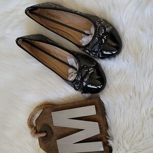Crepuscolo black snakeskin and faux patent leather flats with bow accent NIB